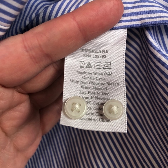 Everlane blue white striped button up shirt size 0 - Picture 3 of 5